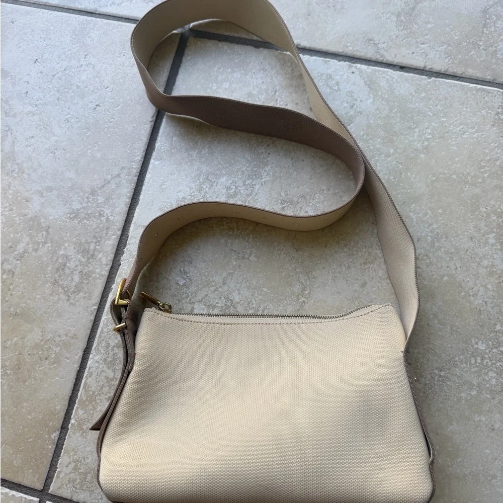 Cuyana Small Recycled Sling Bag - Camel and Beige